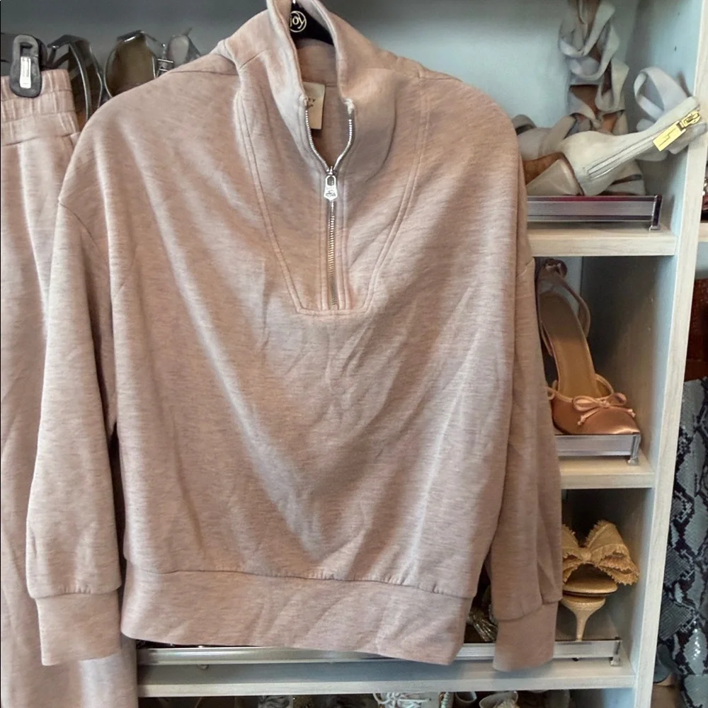Varley DoubleSoft Zip-Up in Soft Beige - Picture 5 of 6